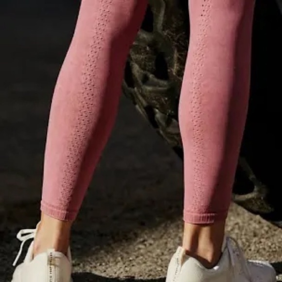 FREE PEOPLE Good Karma High Waist Leggings NEW Size M/L - Picture 2 of 8